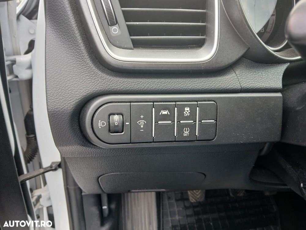Kia Ceed 1.5 T-GDI 6MT Best - 8