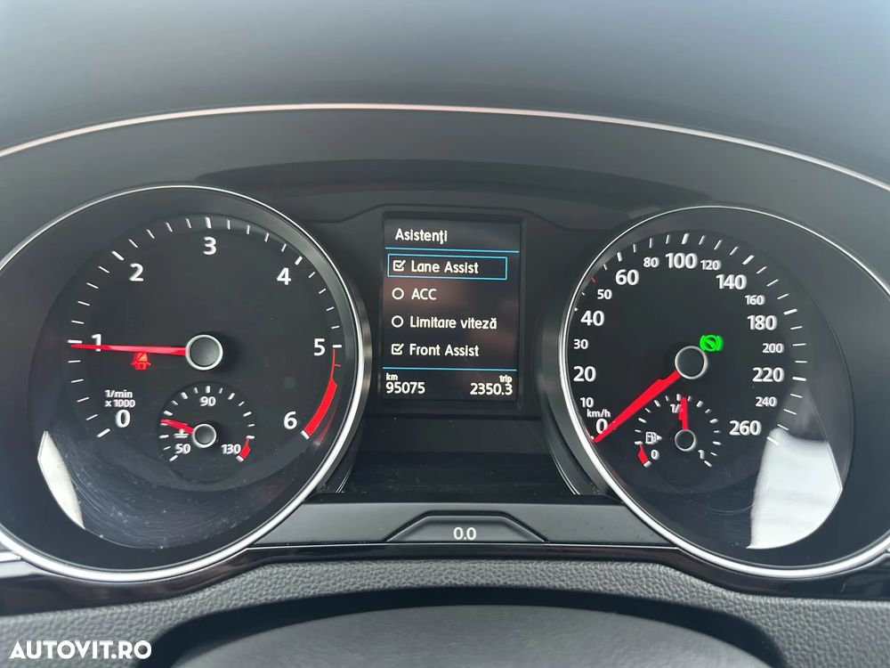 Volkswagen Passat 2.0 TDI DSG Comfortline - 19
