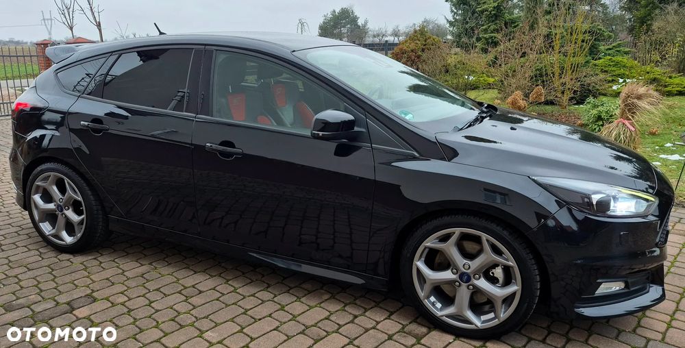 Ford Focus 2.0 TDCi ST - 27