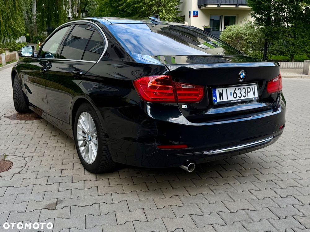 BMW 3 Series 2012 photo 3