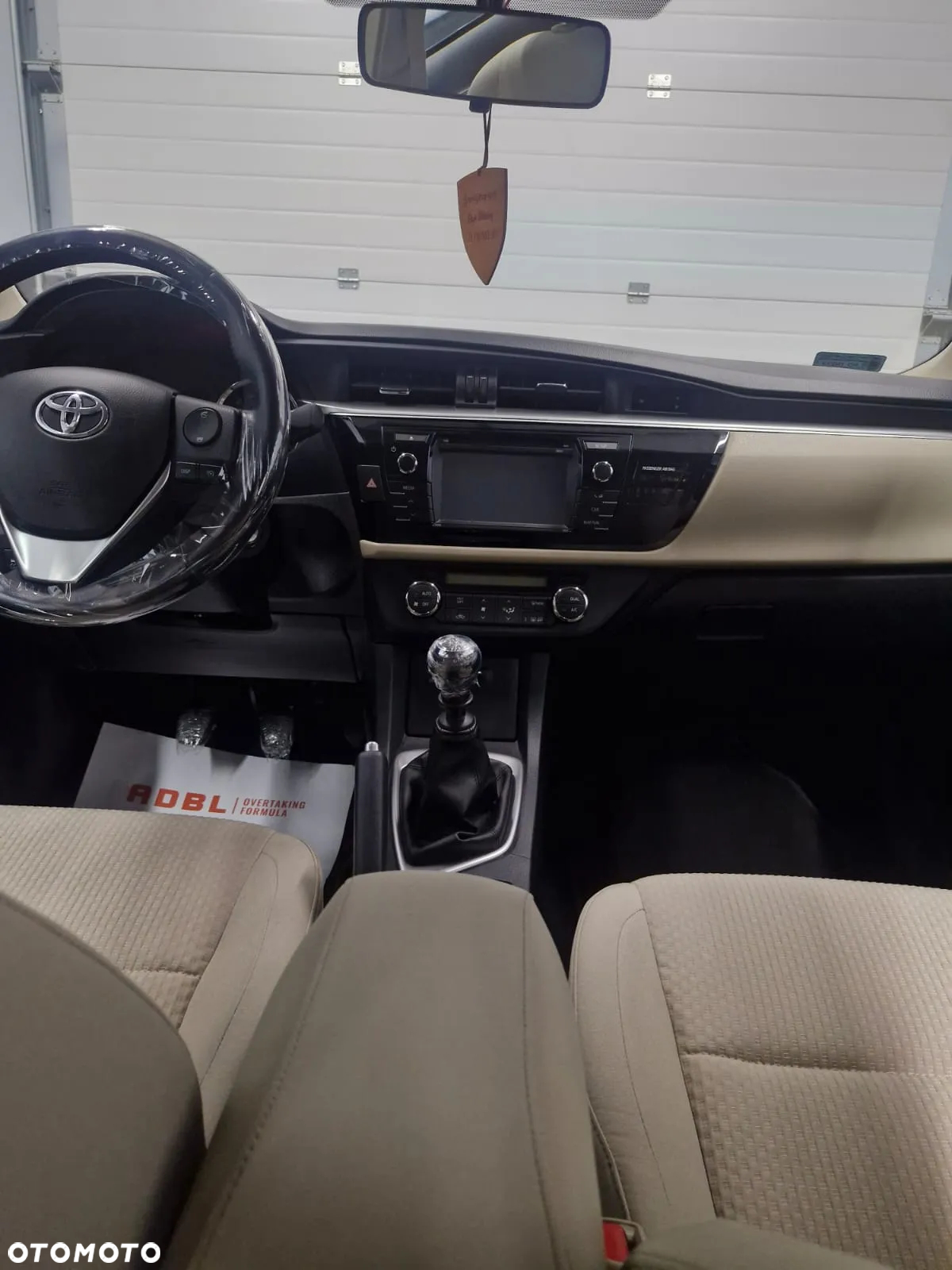 Toyota Corolla 1.6 Prestige EU6 - 8