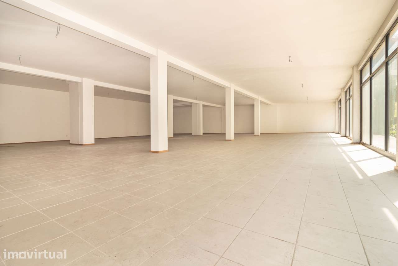 Loja Nunca Utilizada com 302m² na Praceta das Amoreiras – Braga - Grande imagem: 3/15