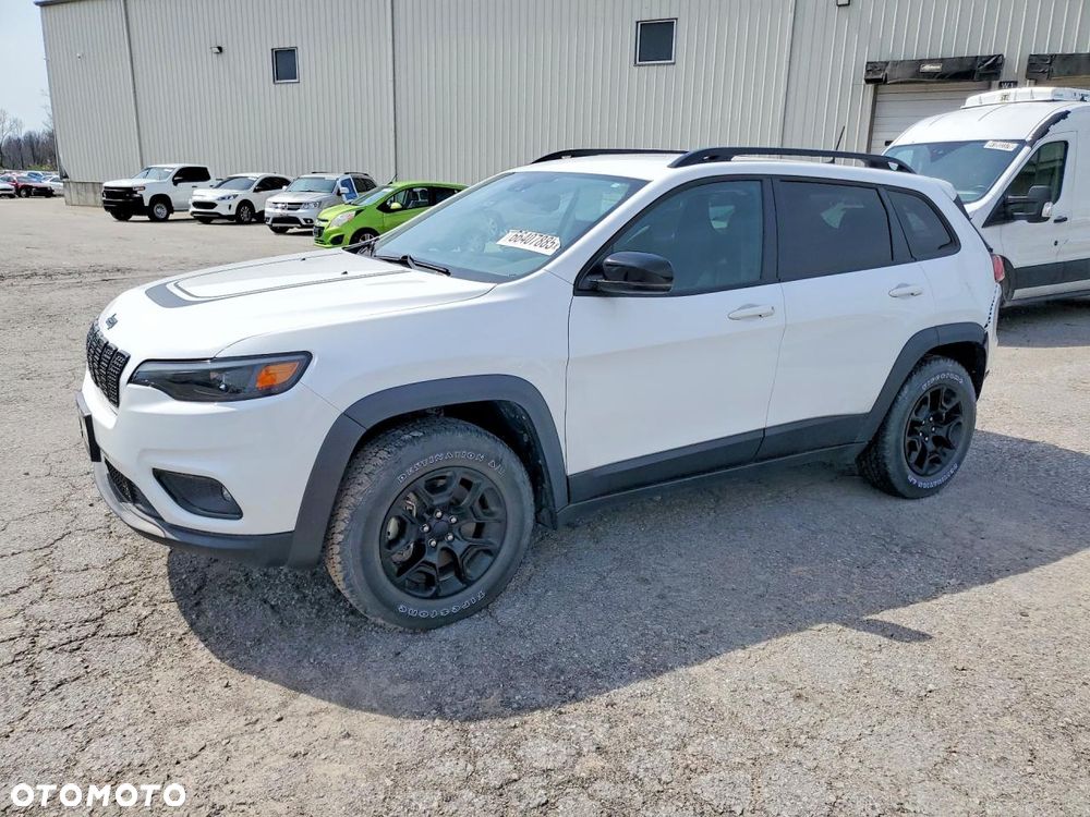 Jeep Cherokee - 2