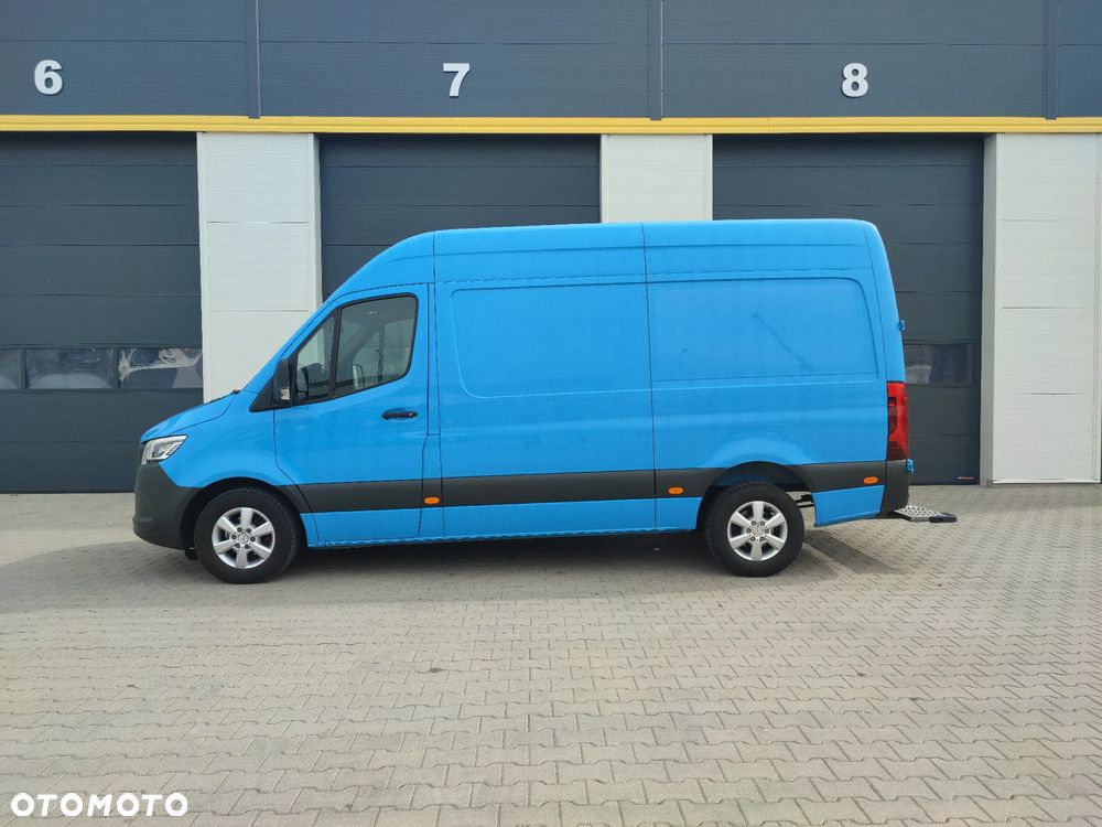 Mercedes-Benz Sprinter 319 V6 3.0 LED*Navi*Webasto - 4