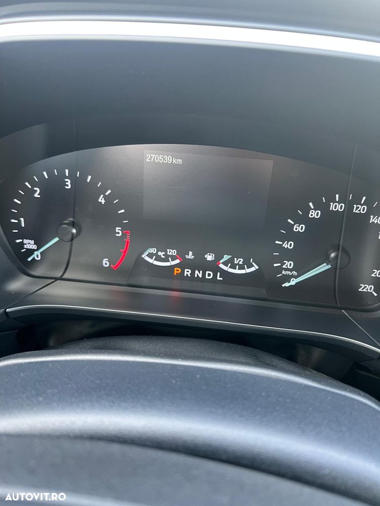 Ford Kuga 1.5 EcoBlue A8 FWD ST Line - 6