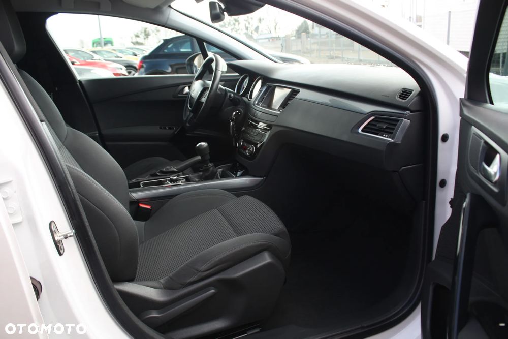 Peugeot 508 155 THP Style - 23