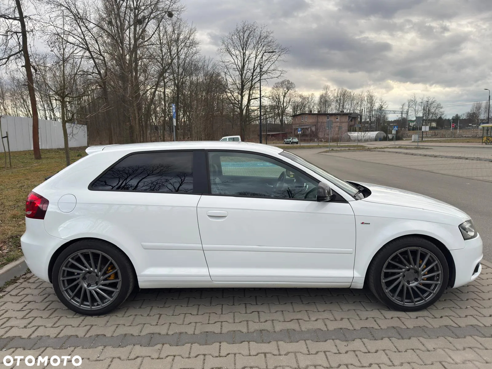Audi A3 2.0 TDI DPF S line Sportpaket - 2
