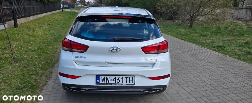 Hyundai i30 1.5 DPI Classic + - 9