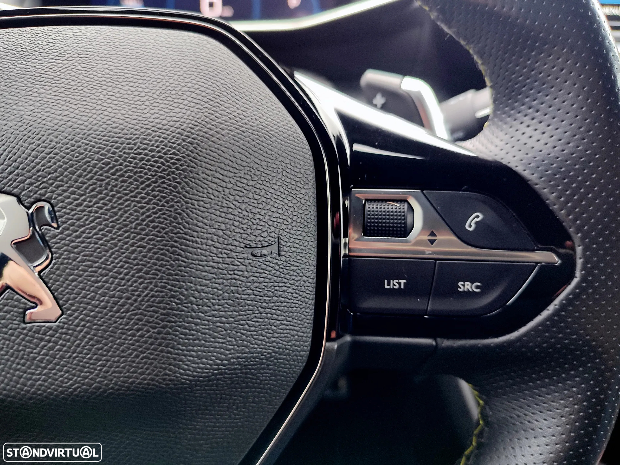 Peugeot 2008 1.2 PureTech GT EAT8 - 21