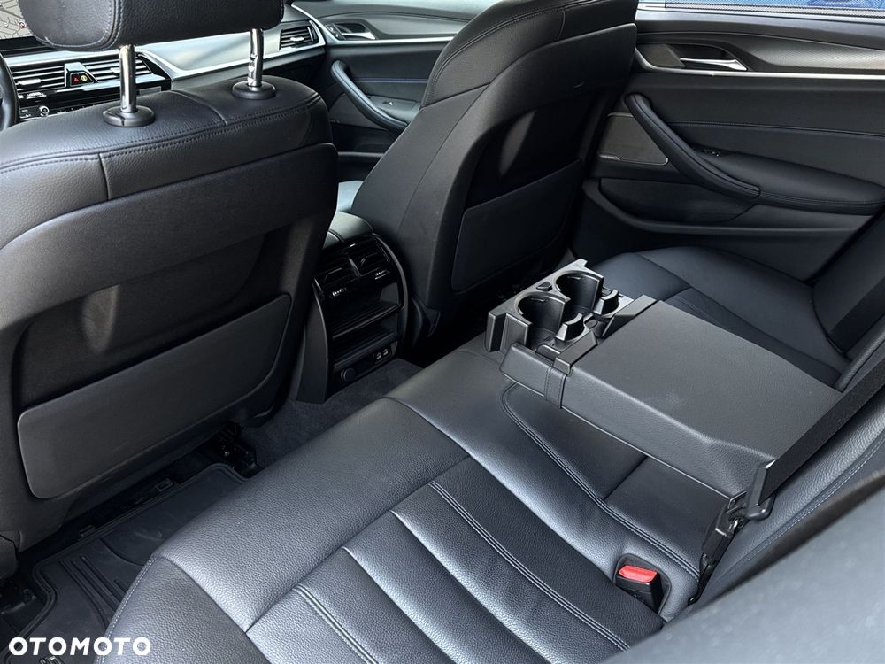 BMW Seria 5 - 22