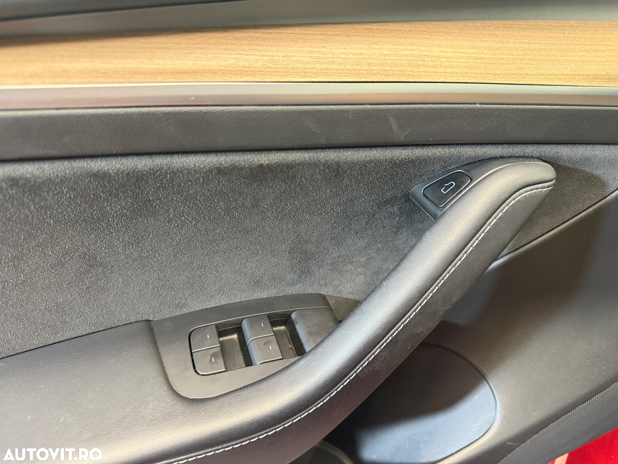 Tesla Model 3 Langstreckenbatterie Allradantrieb Dual Motor - 32