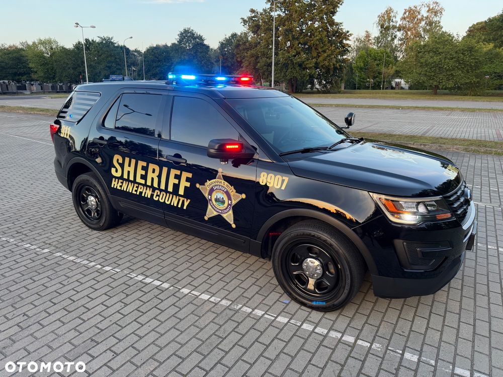 Ford Explorer - 2