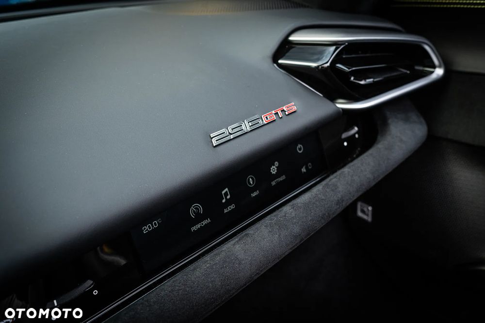 Ferrari 296 GTS - 16