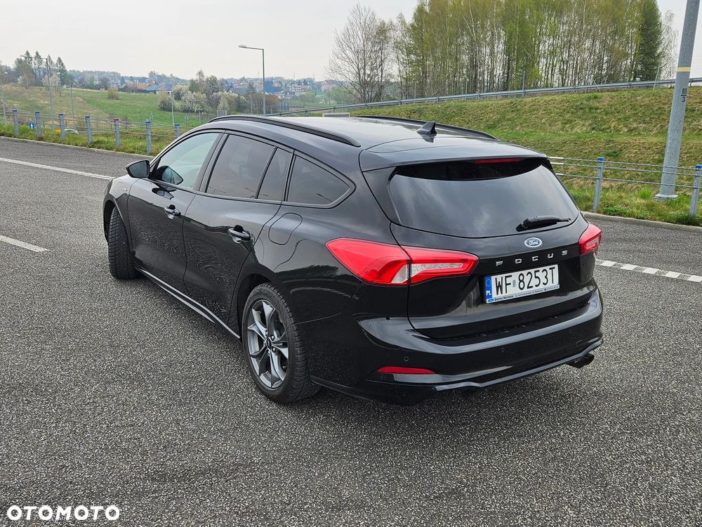 Ford Focus SW 1.5 EcoBoost ST-Line - 13