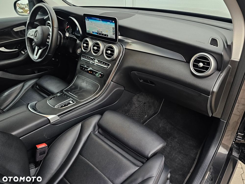 Mercedes-Benz GLC 220 d 4Matic 9G-TRONIC - 30