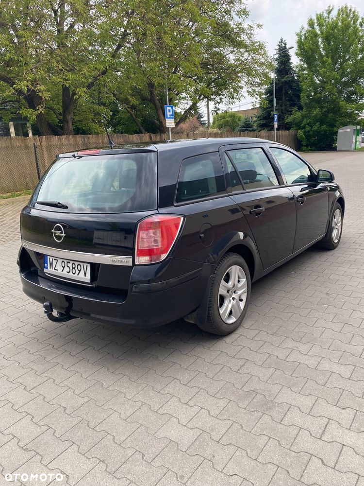 Opel Astra 1.9 CDTI Enjoy - 4