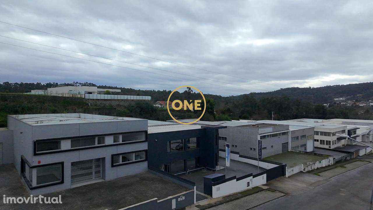 Armazém industrial com 160m2 - Grande imagem: 2/21