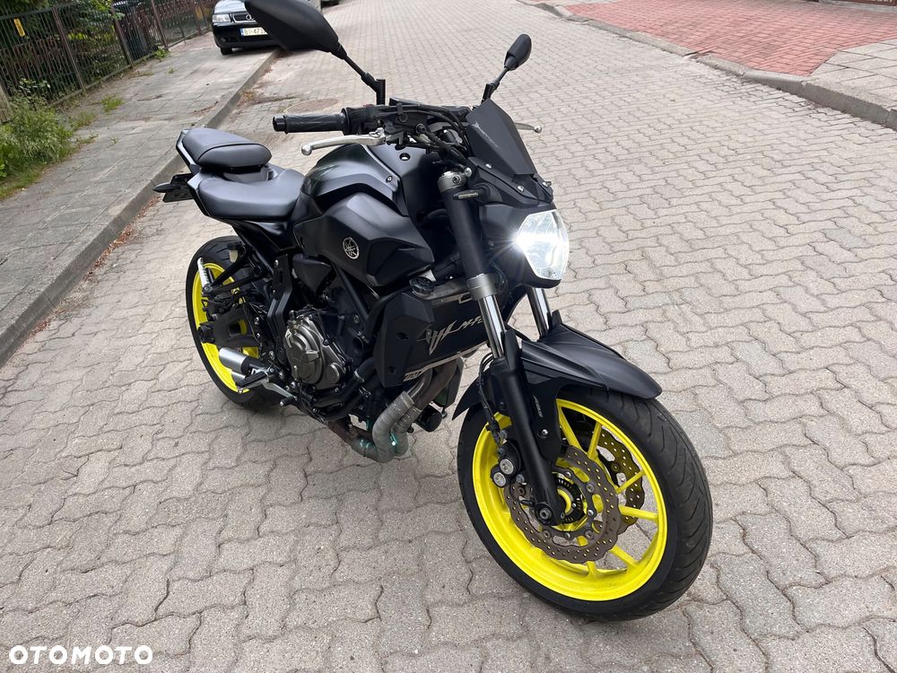 Yamaha MT - 7