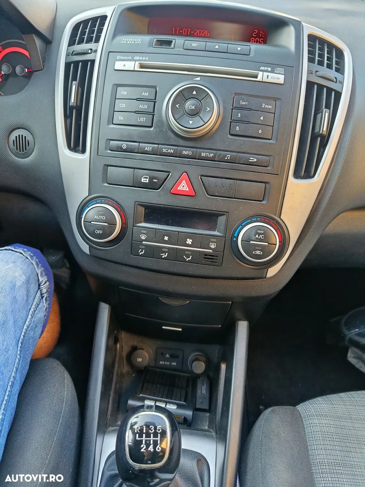 Kia Ceed - 7