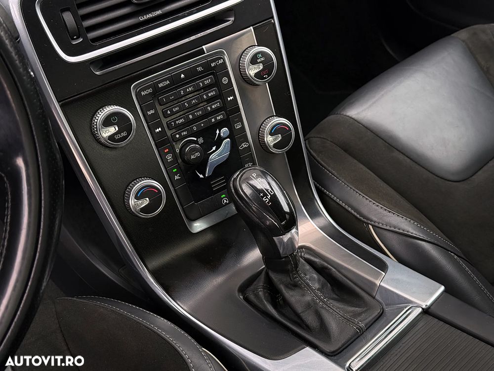 Volvo S60 D3 Geartronic RDesign - 21