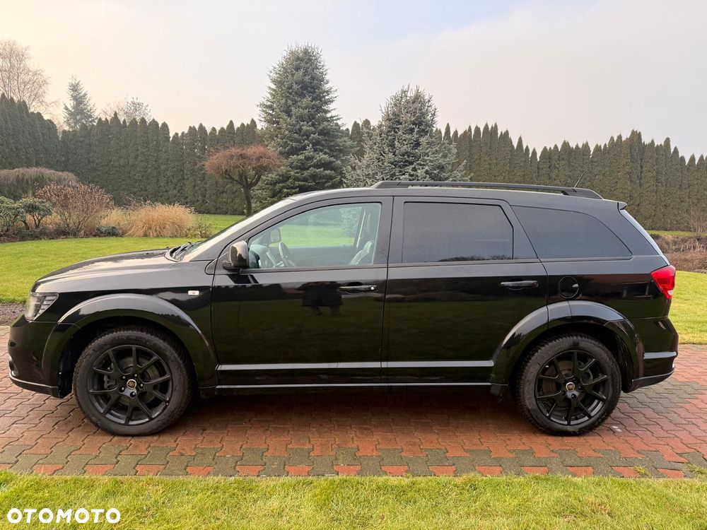 Fiat Freemont 2.0 Multijet Black Code AWD - 3