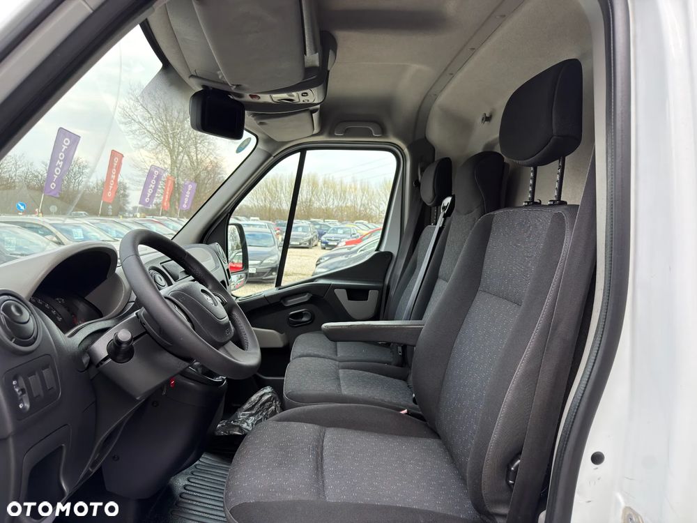 Opel Movano 2.3 Diesel Klimatyzacja 3 Osobowy - 17