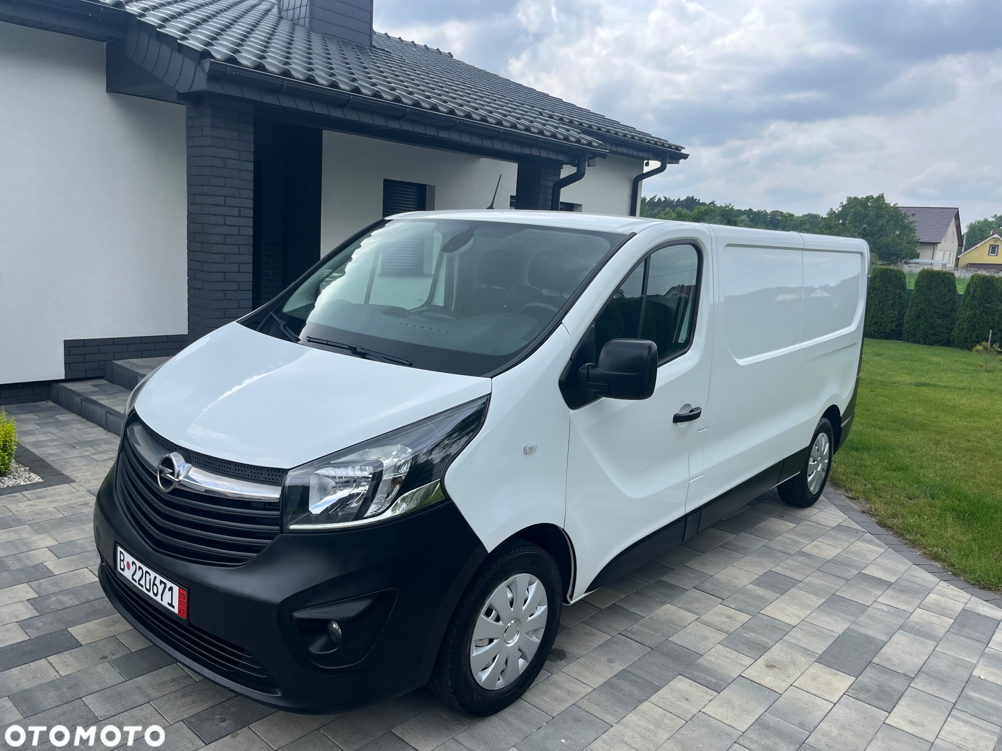 Opel Vivaro - 2