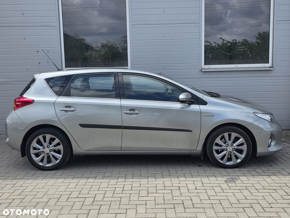 Toyota Auris 1.8 HSD Luna - 10
