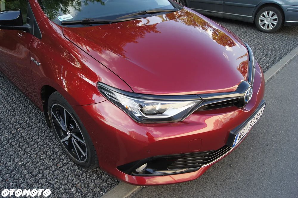 Toyota Auris Hybrid 135 Selection - 1