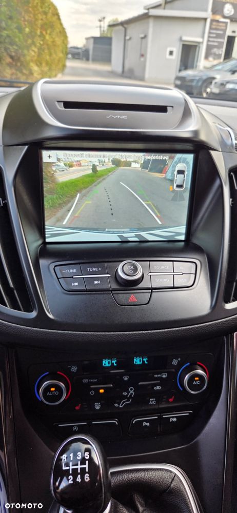 Ford Kuga 1.5 EcoBoost 2x4 Titanium - 30