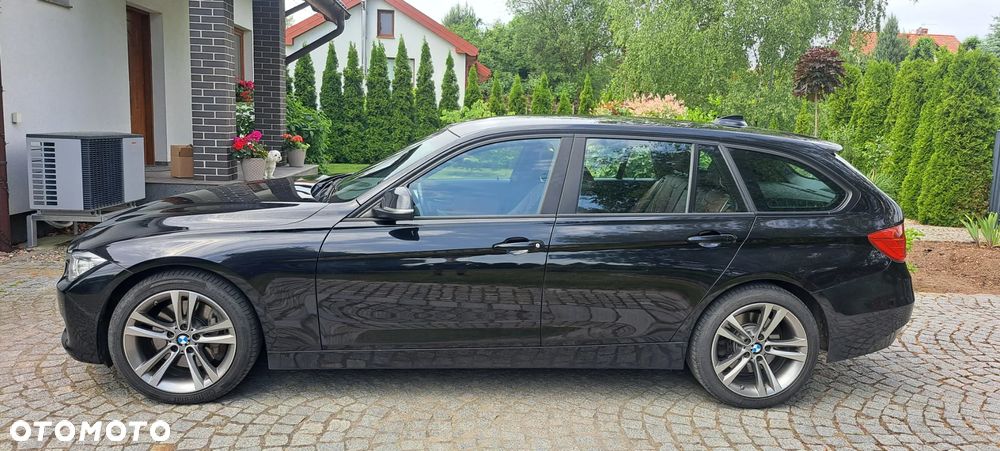 BMW Seria 3 335d xDrive Sport-Aut Sport Line - 14