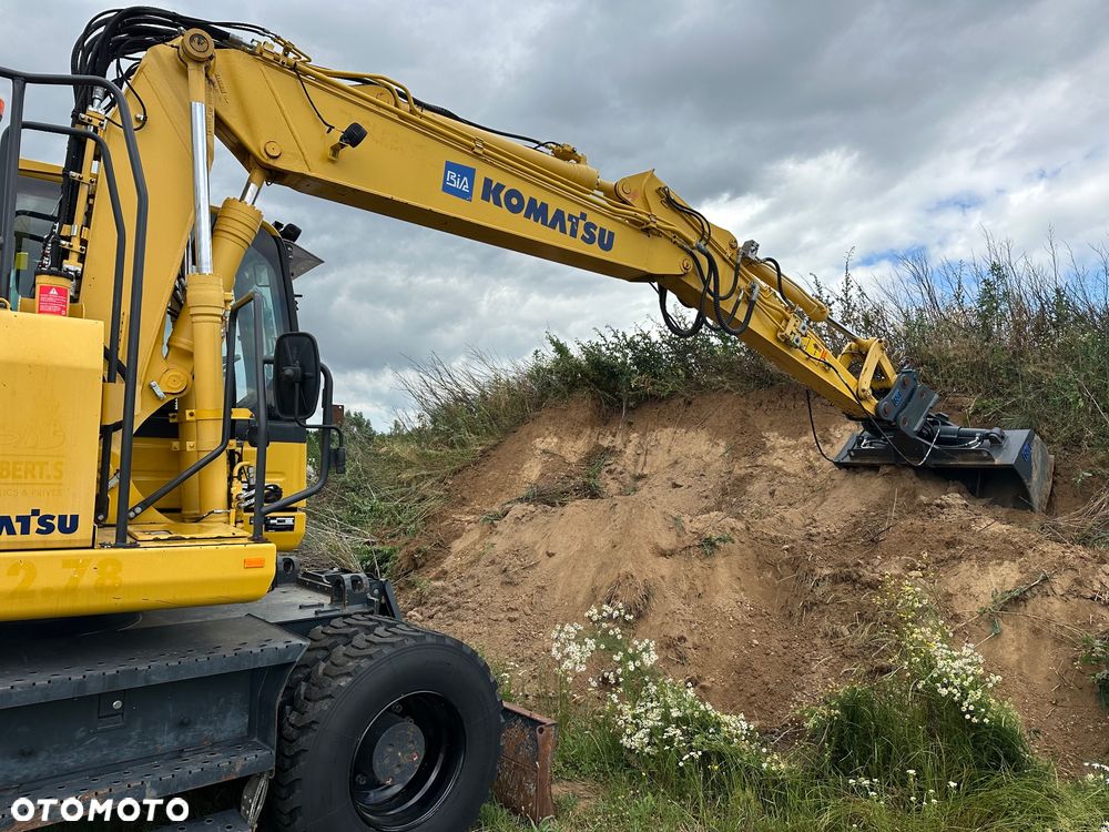 Komatsu /  PW 148-8 / - 7