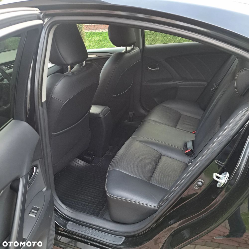 Toyota Avensis 2.0 D-4D Premium - 5