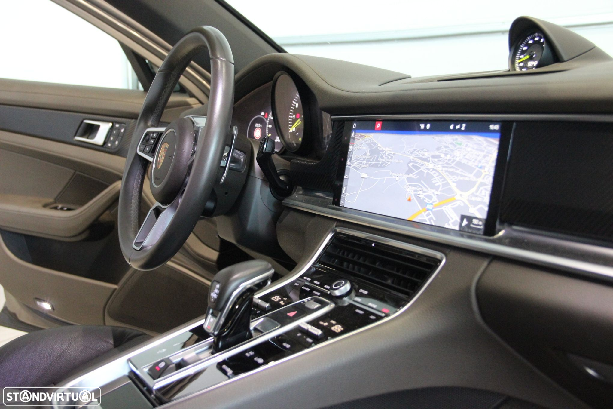 Porsche Panamera - 18