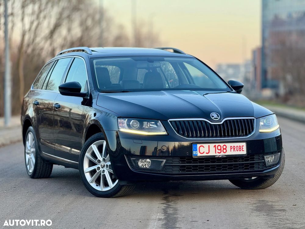 Skoda Octavia 1.6 TDI (Green tec) DSG Style - 2
