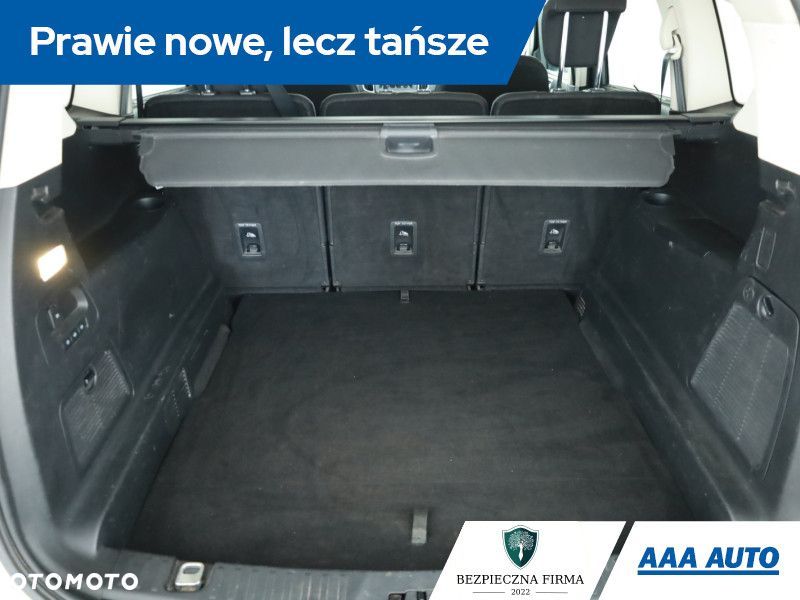 Ford S-Max - 13