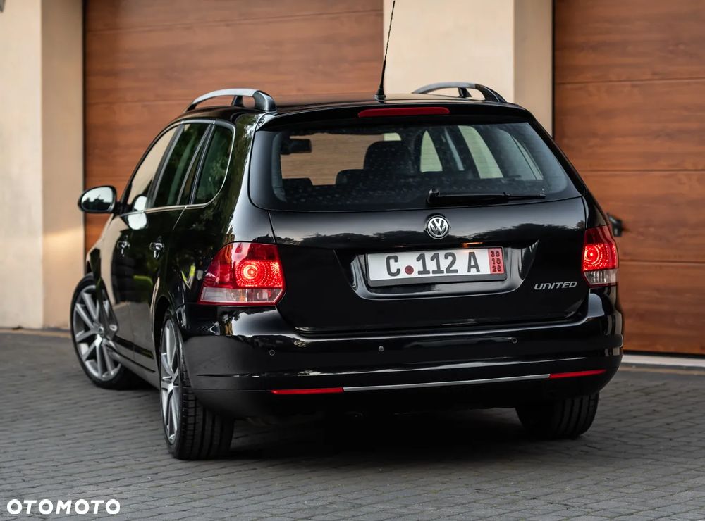 Volkswagen Golf Variant - 10