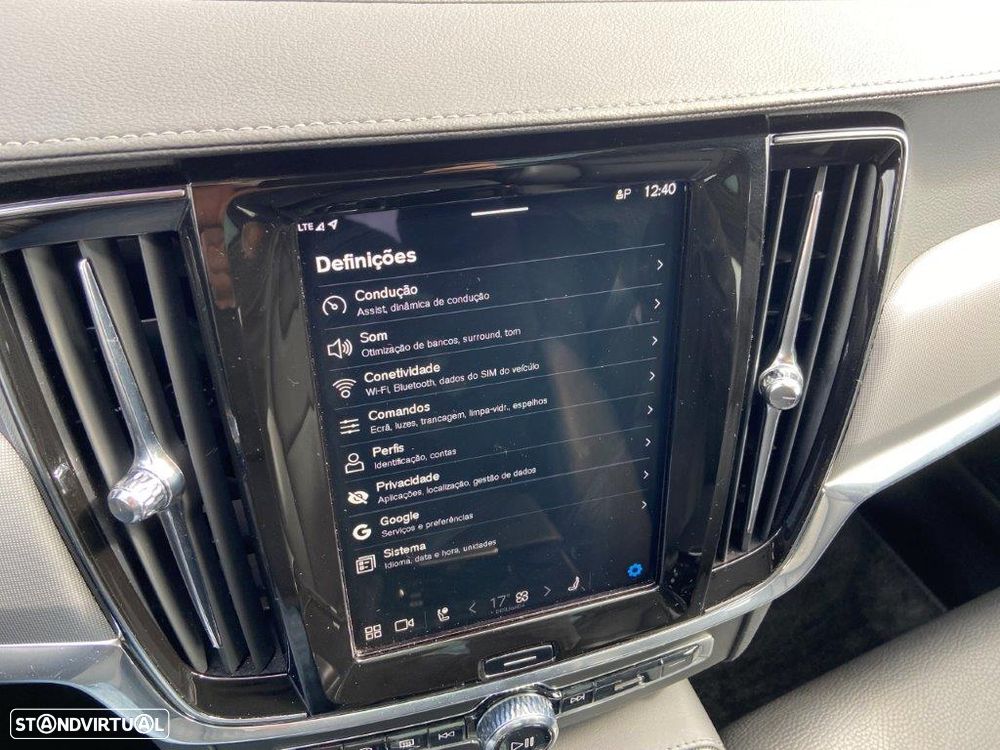 Volvo V90 2.0 T6 PHEV Plus Dark AWD - 14