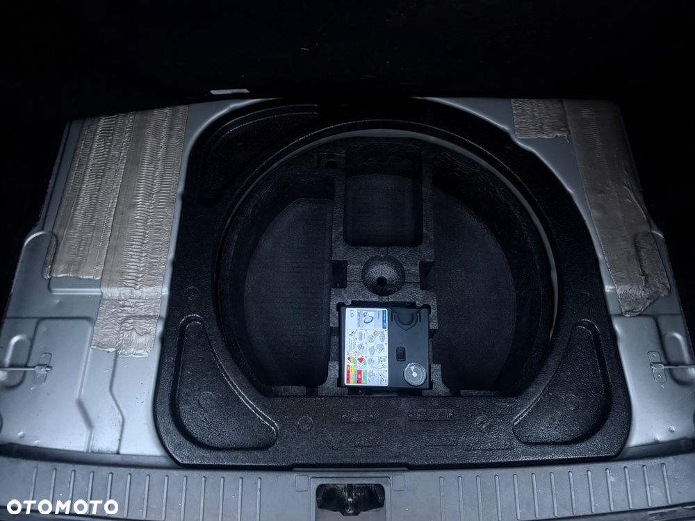 Ford Focus 1.6 16V Connection - 31