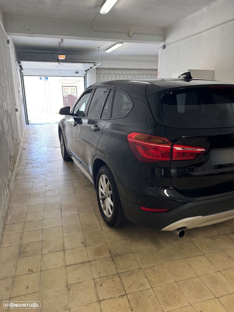 BMW X1 18 d sDrive - 4