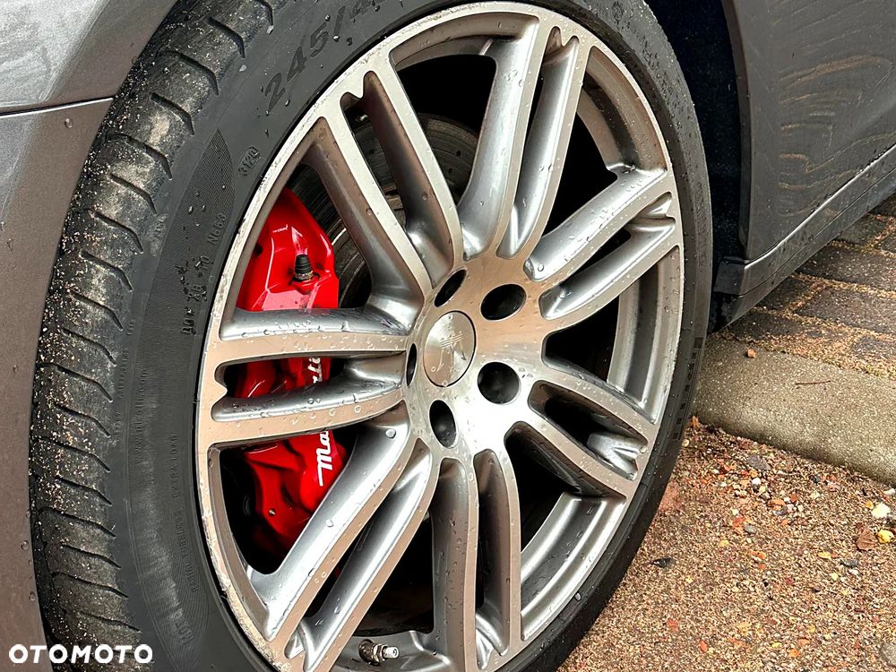 Maserati Quattroporte S - 7