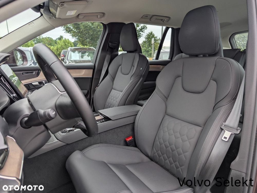 Volvo XC 90 - 30