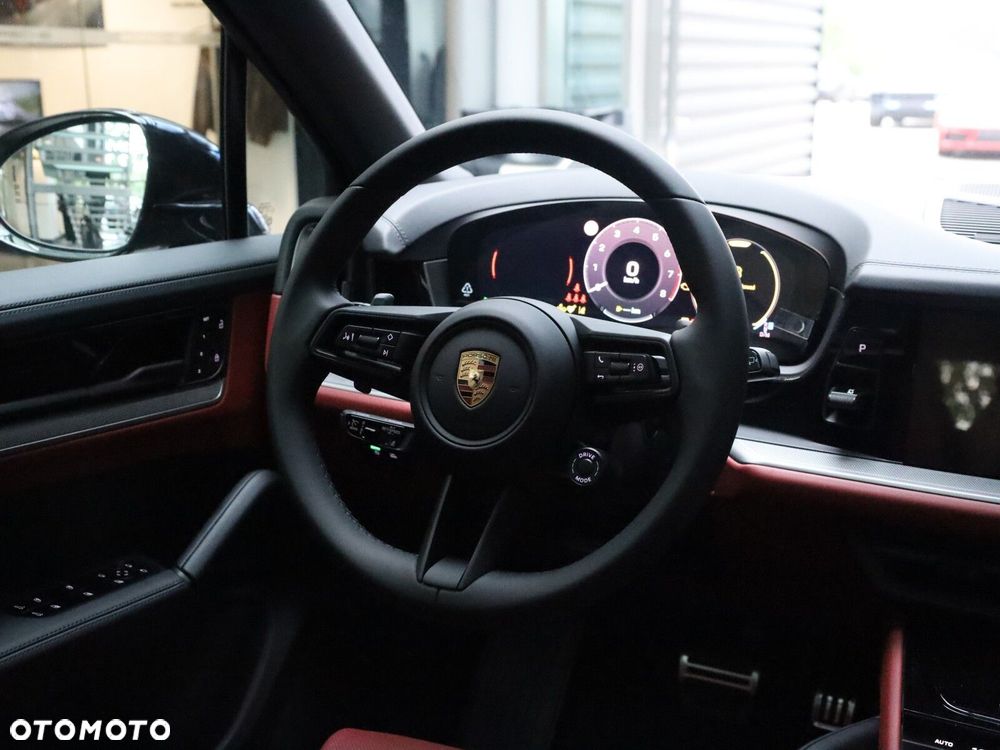 Porsche Cayenne - 14