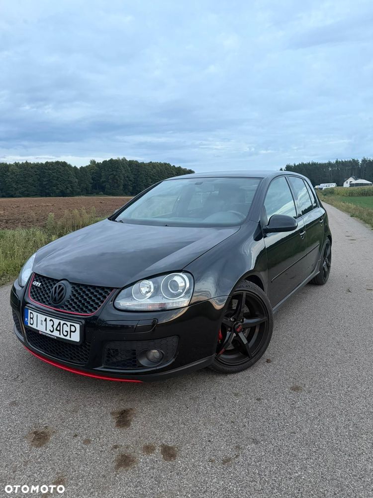 Volkswagen Golf - 1