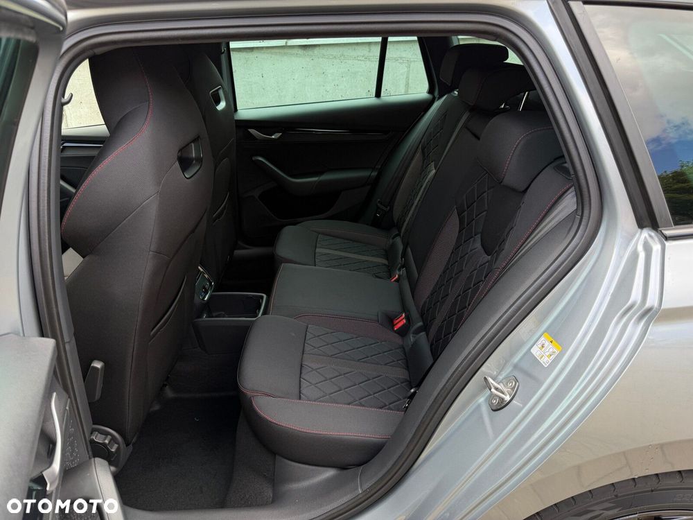 Skoda Octavia 2.0 TSI RS DSG - 13