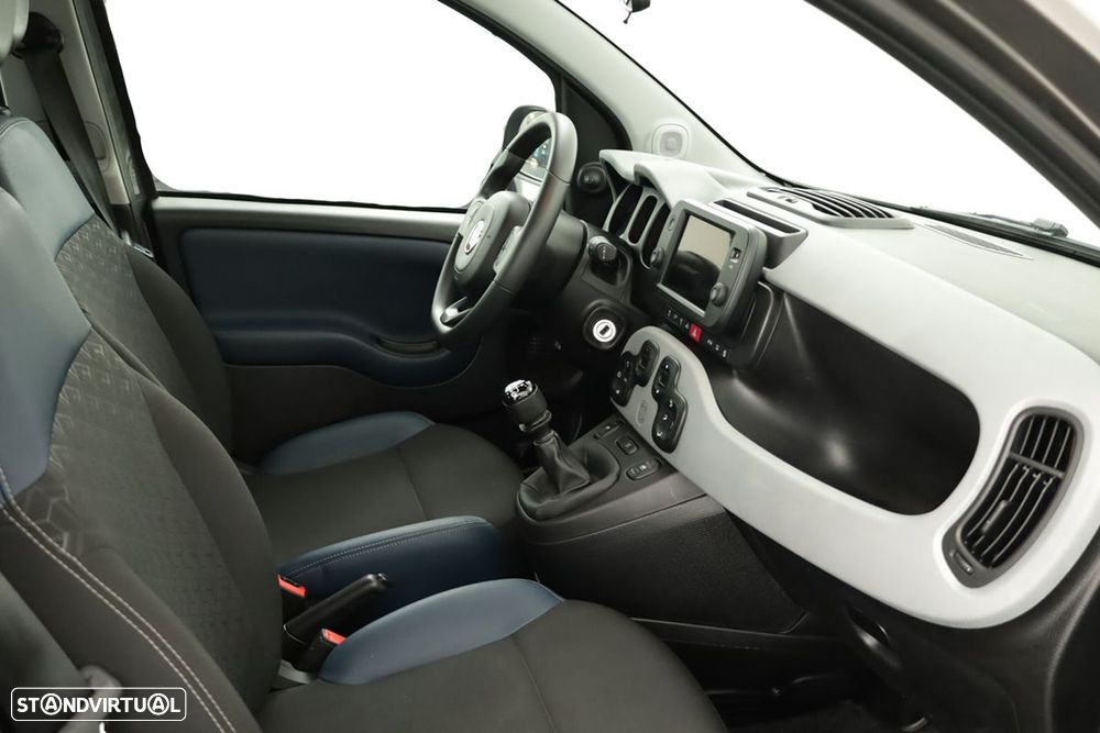 Fiat Panda 1.0 Hybrid City Cross - 16