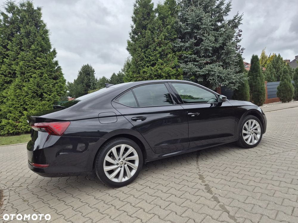 Skoda Octavia 2.0 TDI Ambition DSG - 8