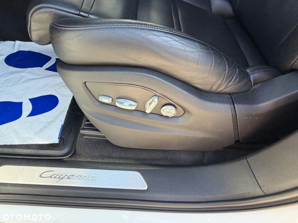 Porsche Cayenne Standard - 10