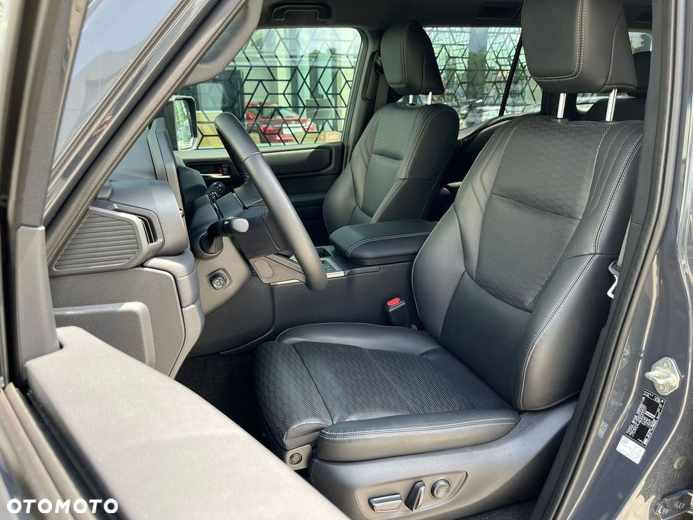 Toyota Land Cruiser LC 2.8 D-4D Executive - 6