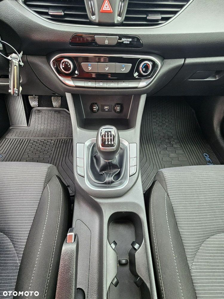 Hyundai i30 1.0 T-GDI Modern - 24